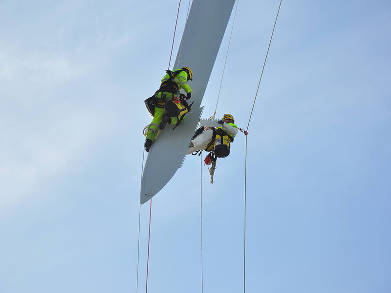 wind turbine services, blade maintenance services, turbine maintenance