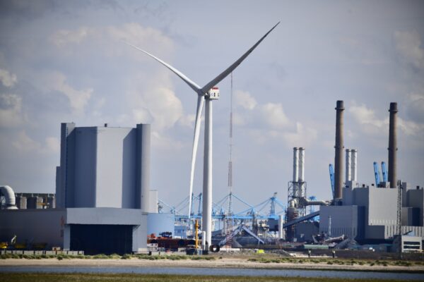 wind turbine maintenance, blade maintenance services, turbine maintenance